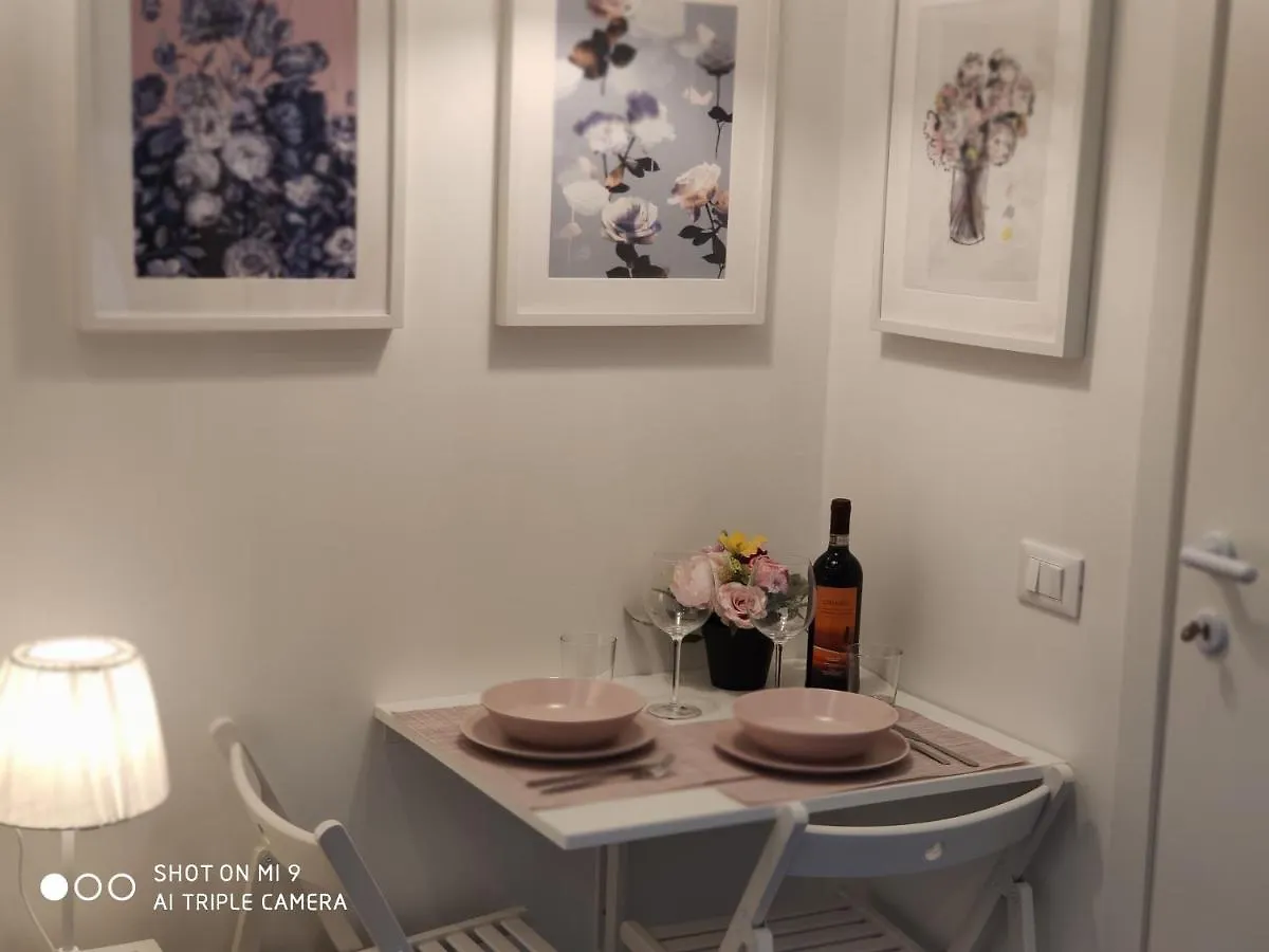 Apartment Luxury House Love Milan