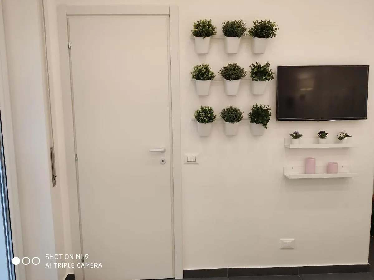 Apartment Luxury House Love Milan Italy