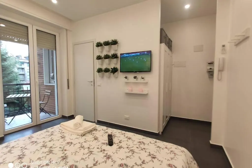 Luxury House Love Milano 0*,  İtalya
